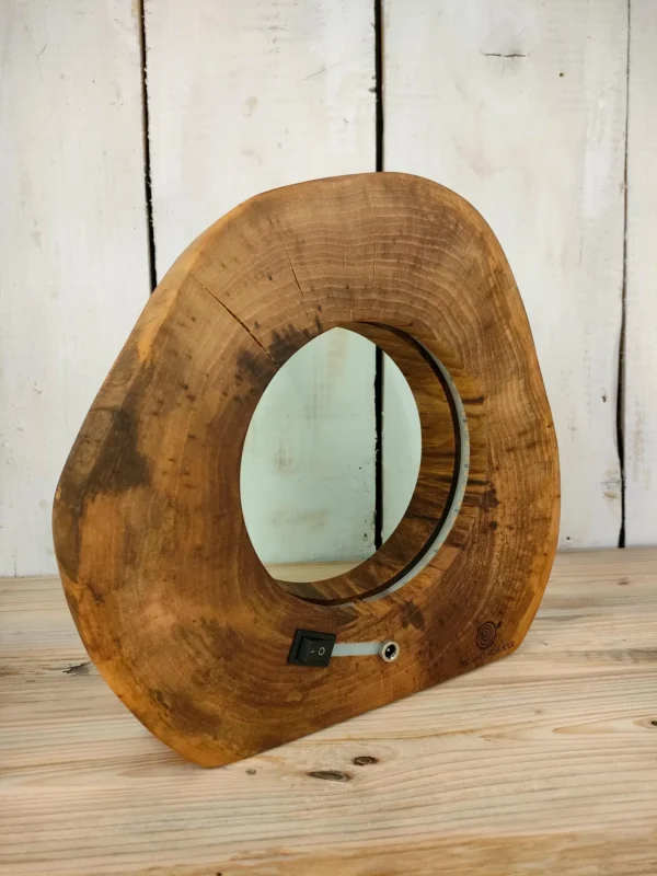 Walnut lamp - Image 4