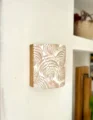 Solid Oak Wall Lamp – Handmade Sconce with Leaf Pattern Shade – Rustic & Nature-Inspired Lighting for Cozy and Stylish Home Decor