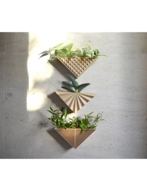 PR SR 2, Modern Triangle Wall Planters – Set of 3 Natural Wood Finish