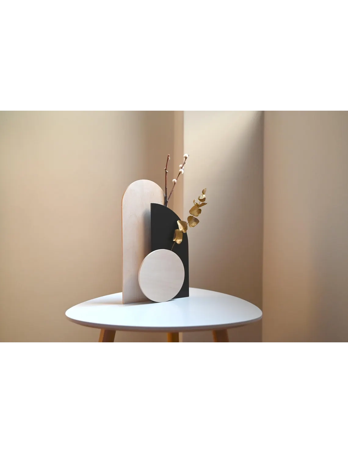 PR SR 71, Black Wood Console Vase – Slim Geometric Decor for Entryway or Bedside - Image 3