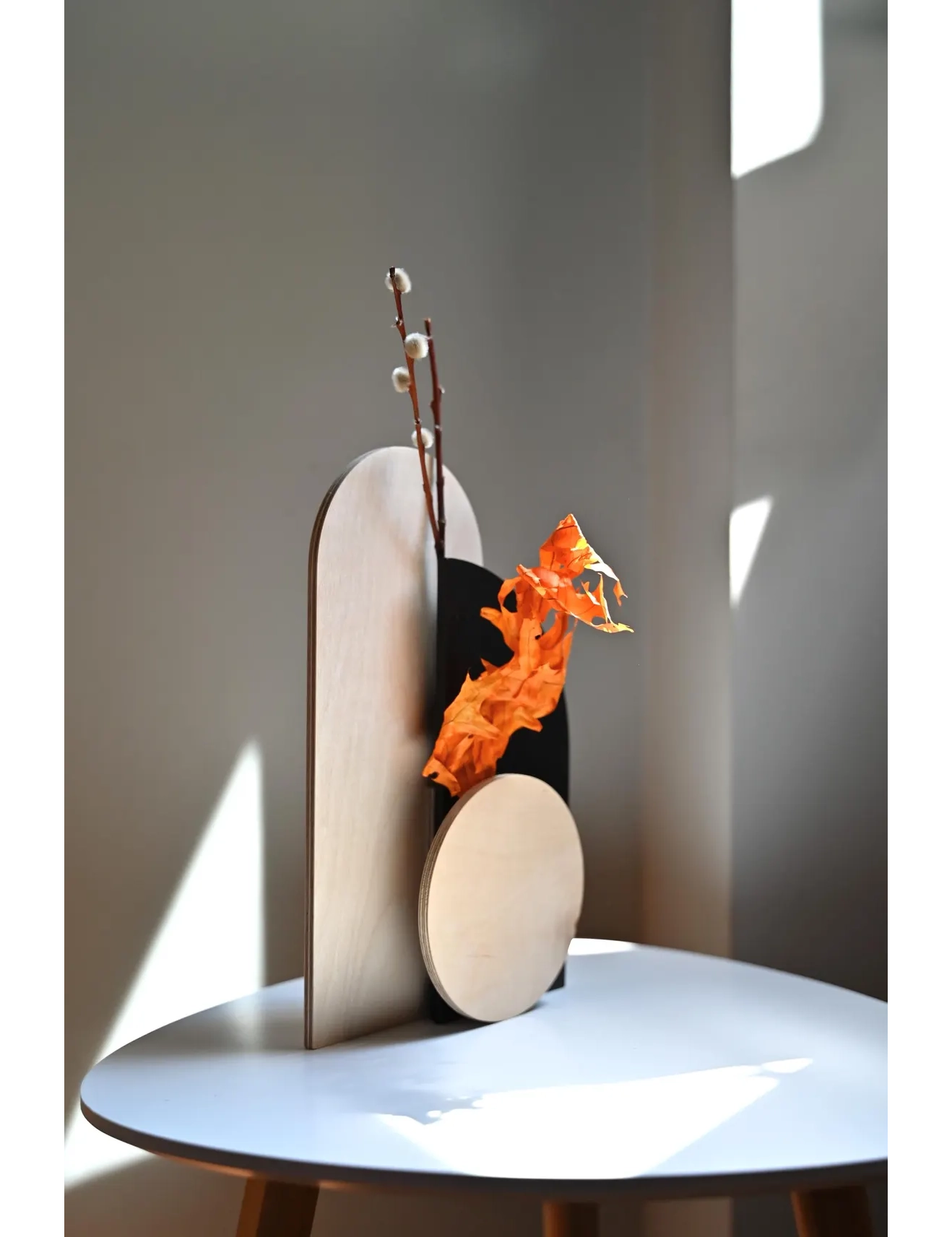 PR SR 71, Black Wood Console Vase – Slim Geometric Decor for Entryway or Bedside - Image 5