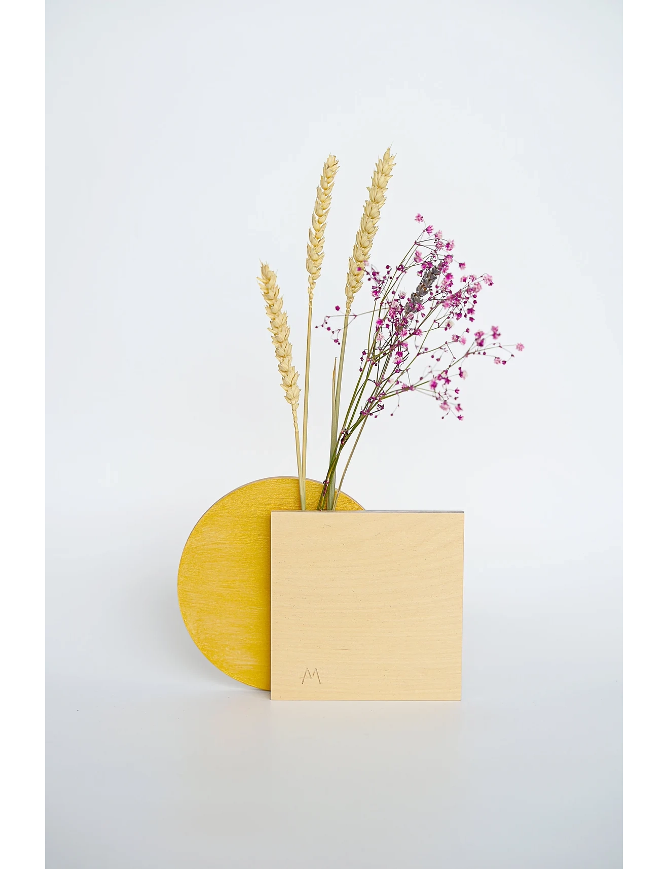 PR SR 72, Gold Geometric Wooden Bud Vase – Nordic Decor for Dried Flowers, Host Gift - Image 3