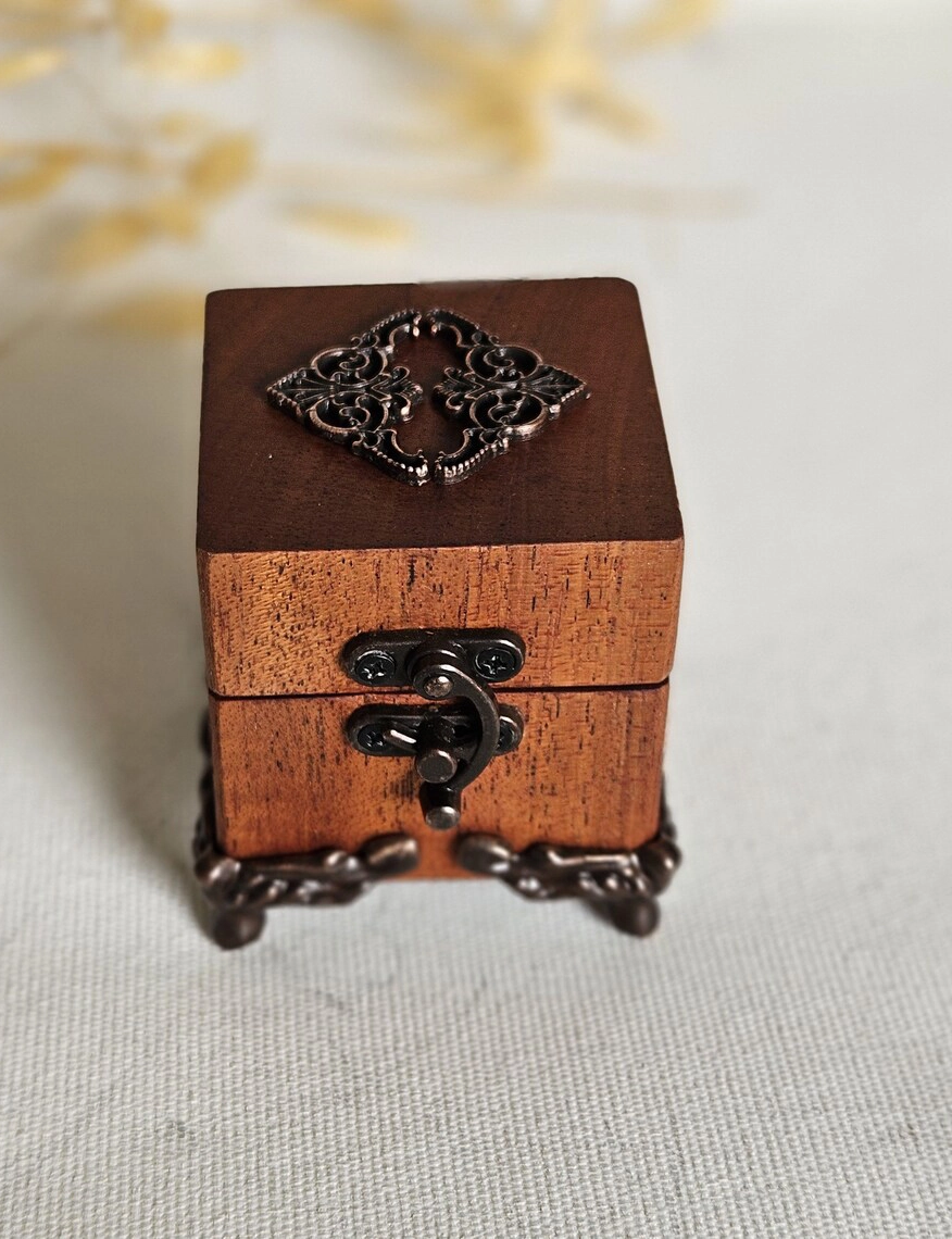 VB SR 1, Luxurious Keepsafe Handmade Box By Krafted Kingdom - Image 2