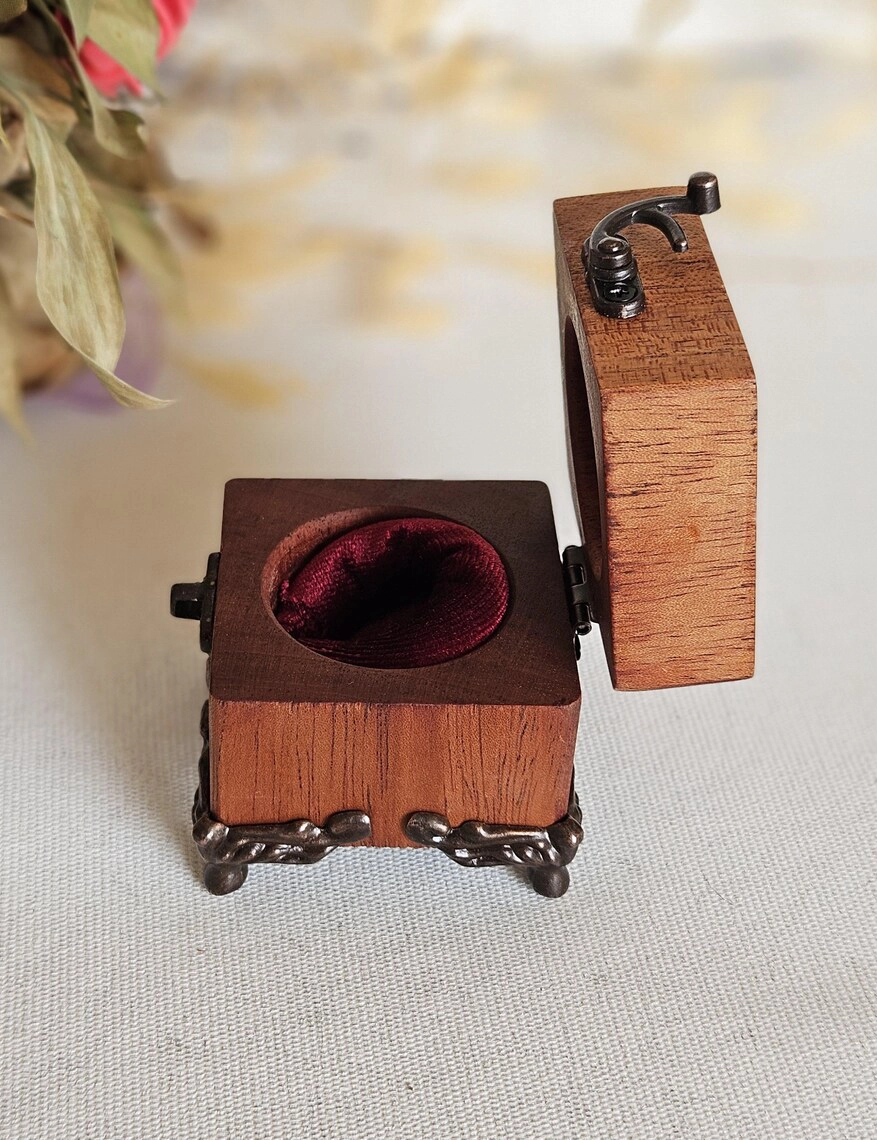 VB SR 1, Luxurious Keepsafe Handmade Box By Krafted Kingdom - Image 9